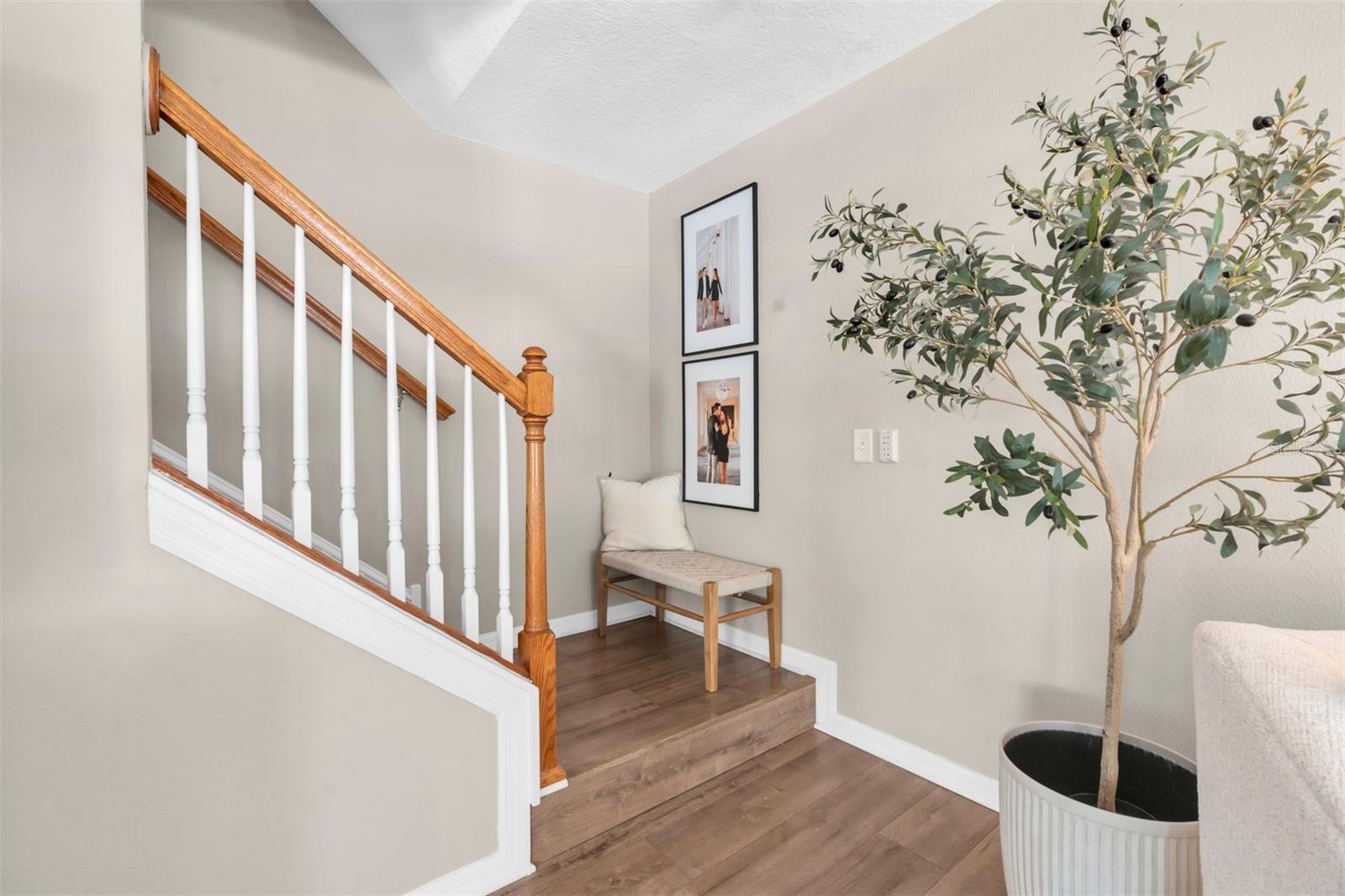 9548 CHARLESBERG DRIVE, TAMPA, FL — photo 13