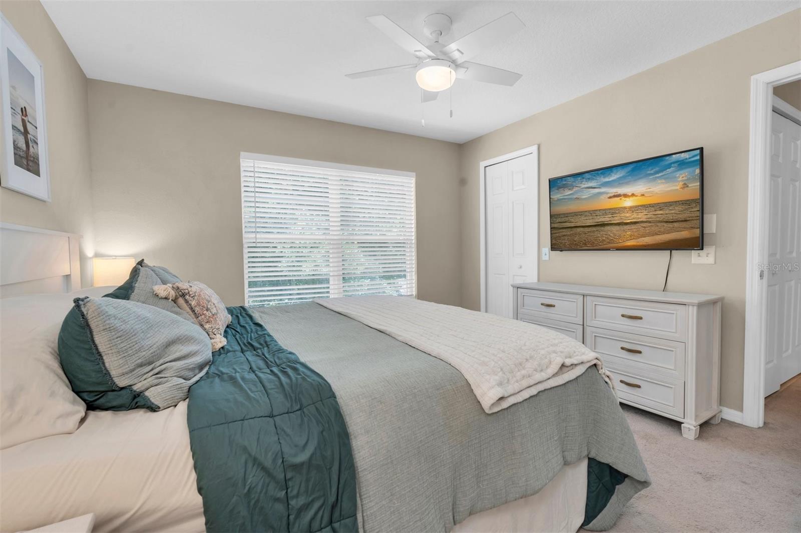 9548 CHARLESBERG DRIVE, TAMPA, FL — photo 16