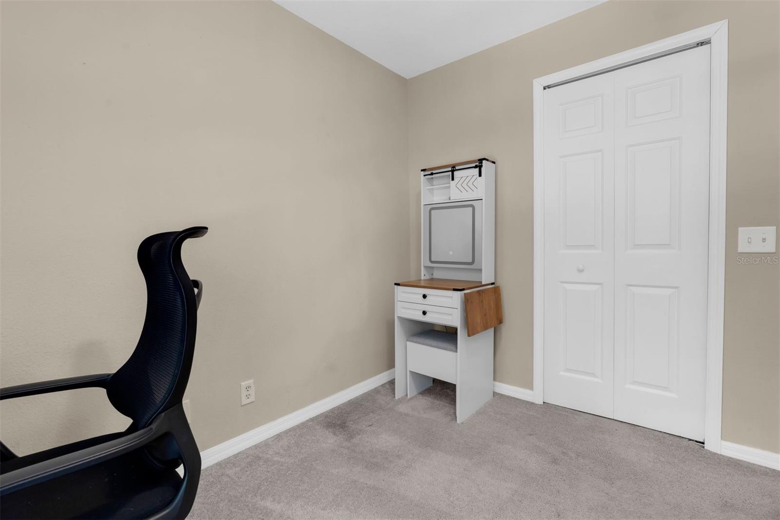 9548 CHARLESBERG DRIVE, TAMPA, FL — photo 19