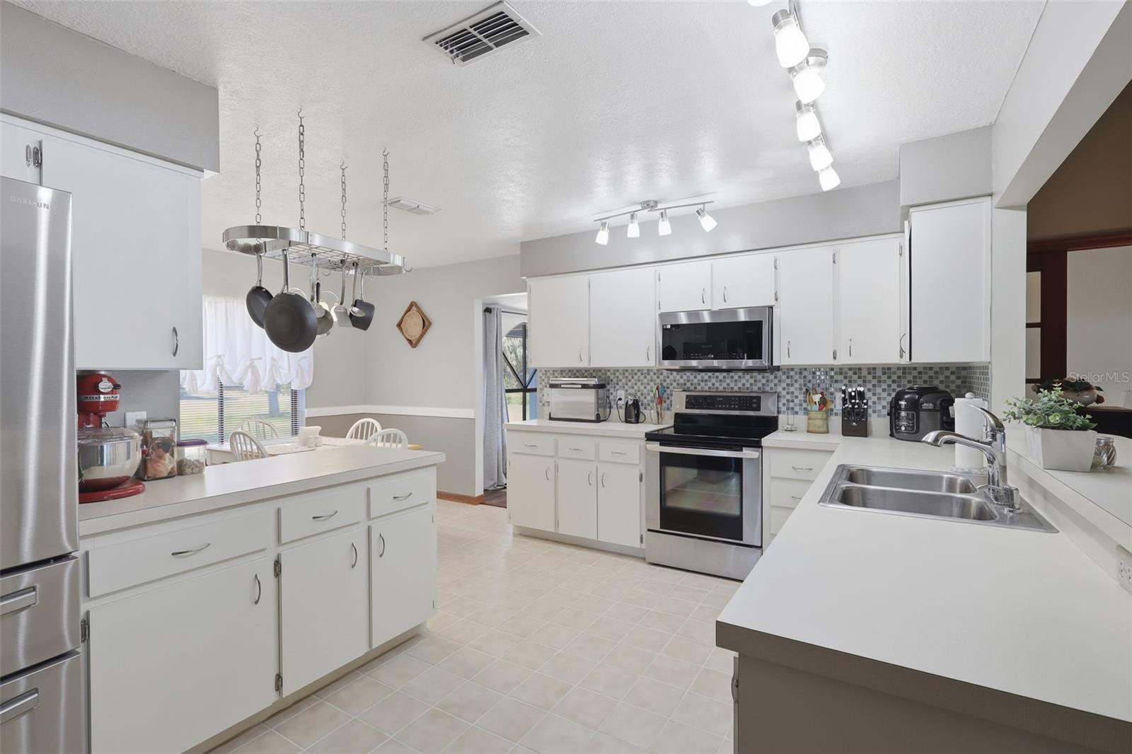 168 COMMUNITY DR, DEBARY, FL — photo 32