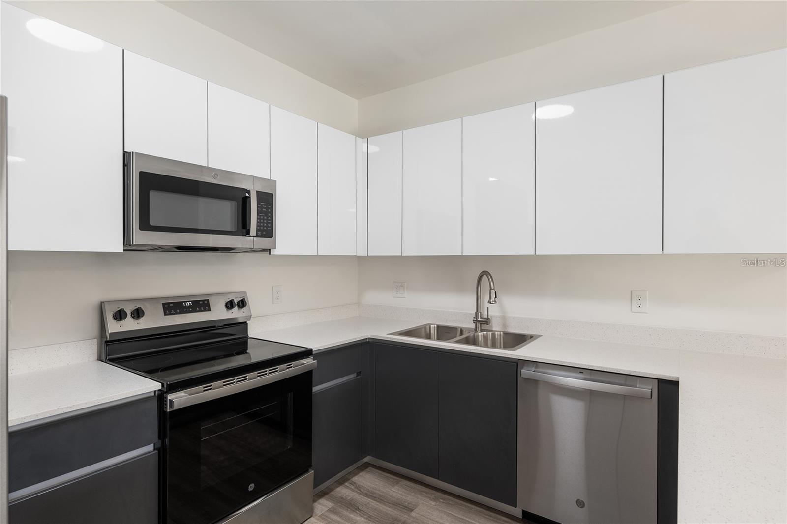1581 NW 29TH RD #8, GAINESVILLE, FL — photo 5