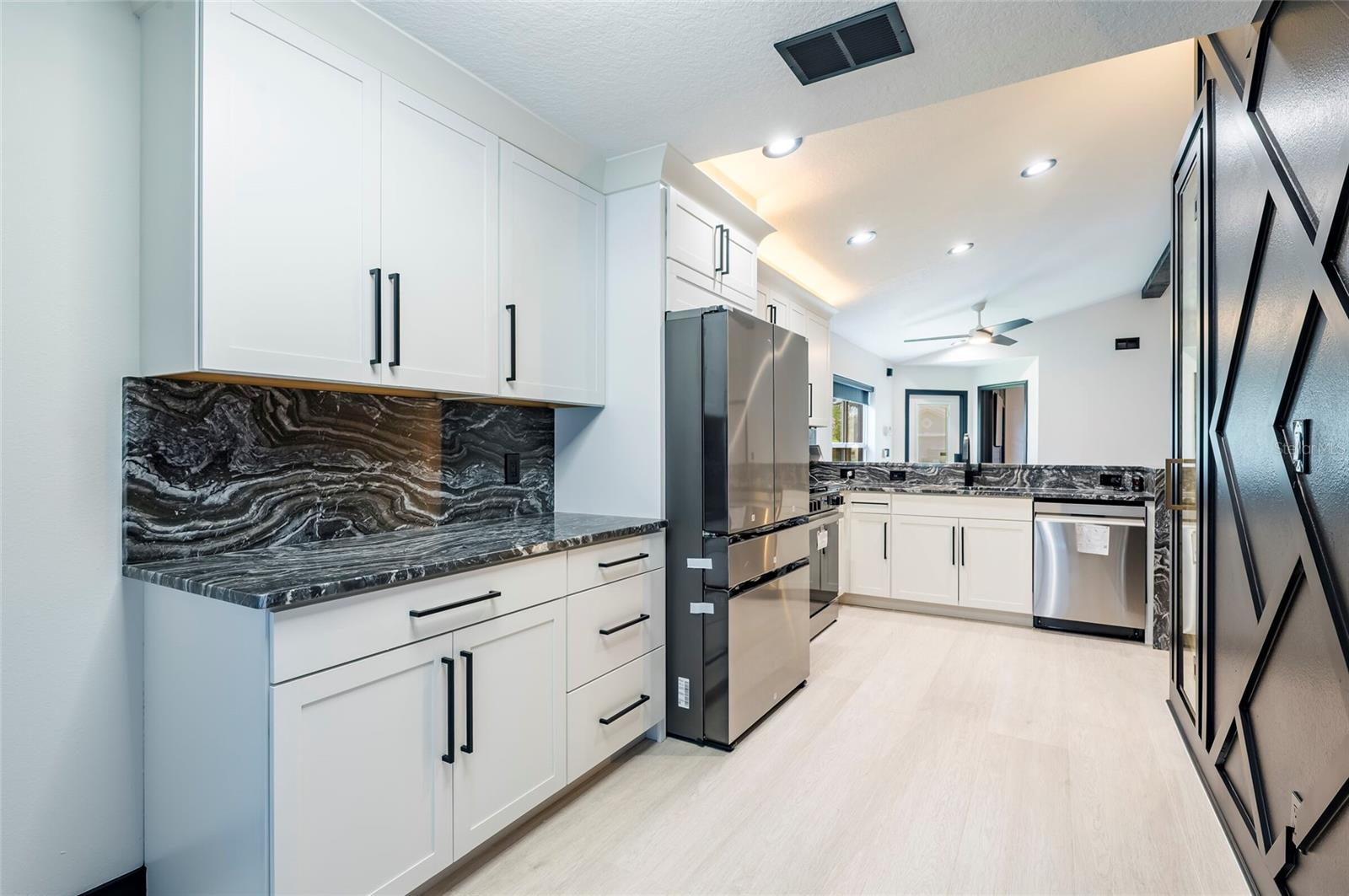 7522 OXFORD GARDEN CIR, APOLLO BEACH, FL — photo 15