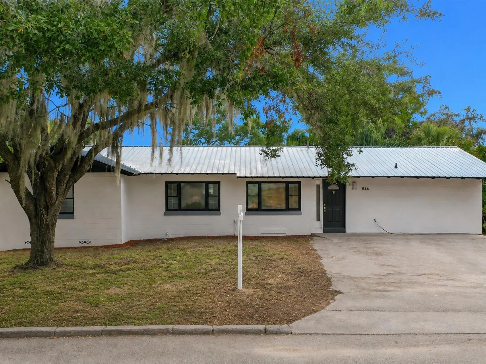 516 S EXETER ST, EUSTIS, FL — photo 1