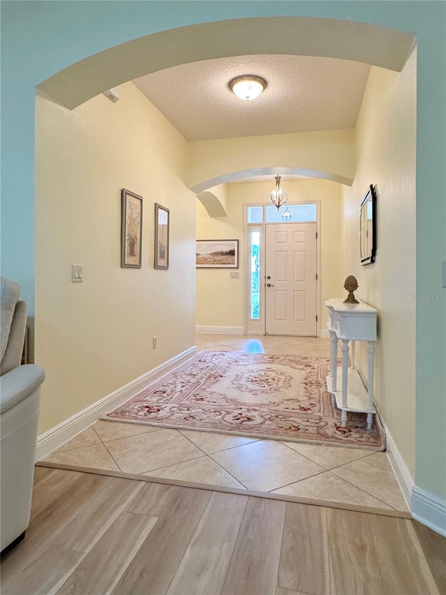 646 MURPHYS ESTATE DR, THE VILLAGES, FL — photo 3