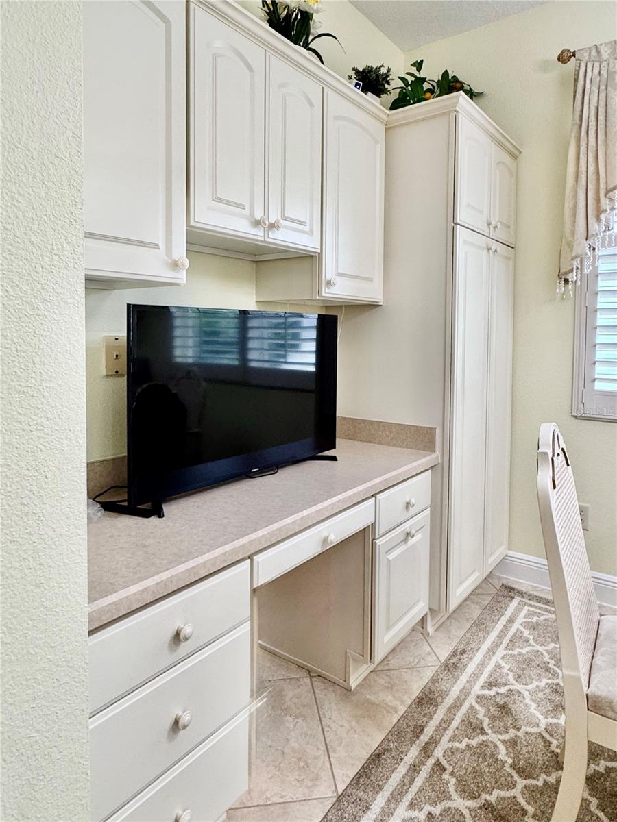 646 MURPHYS ESTATE DR, THE VILLAGES, FL — photo 9