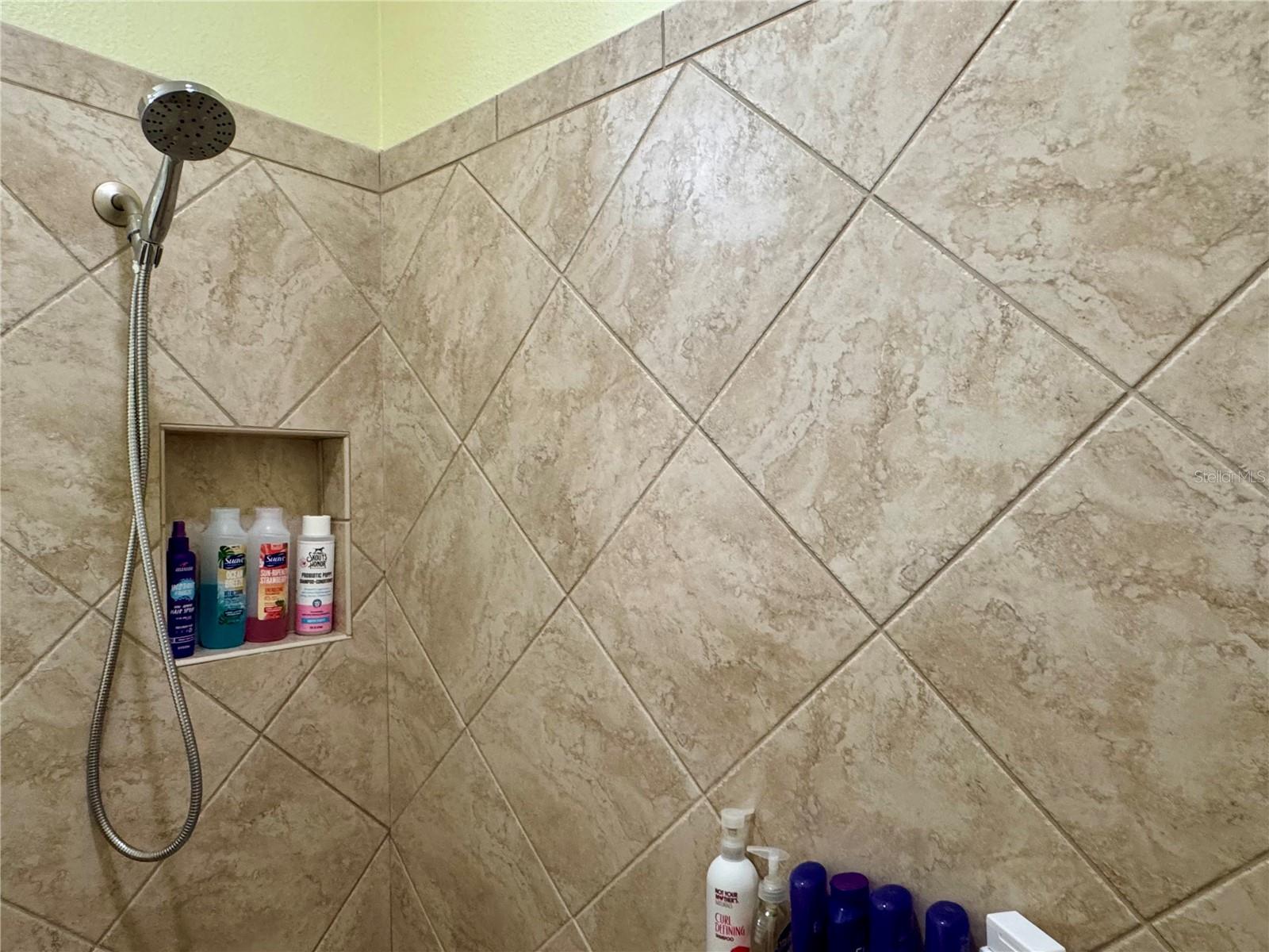 646 MURPHYS ESTATE DR, THE VILLAGES, FL — photo 15