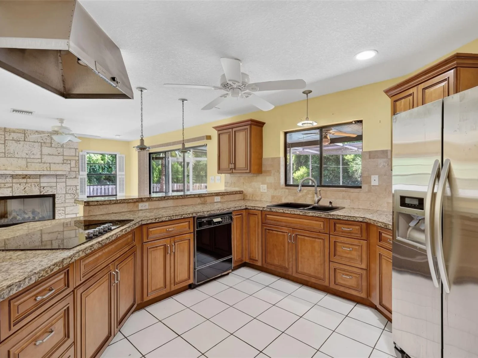2085 SUSSEX DR, MOUNT DORA, FL — photo 19