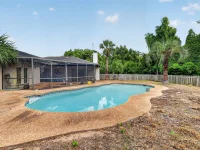 2085 SUSSEX DR — photo 40