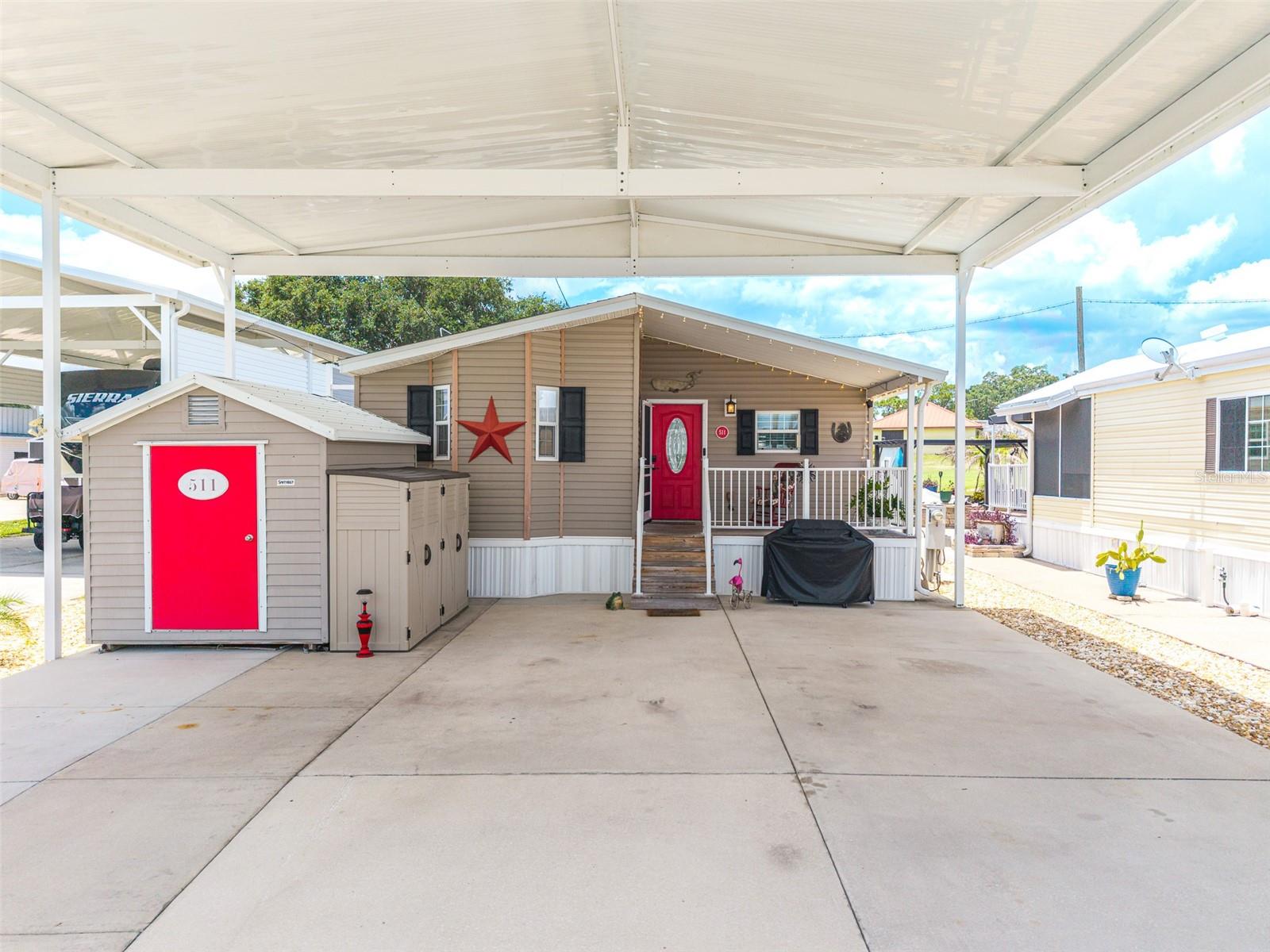 511 PAR PINES BLVD, DAVENPORT, FL
