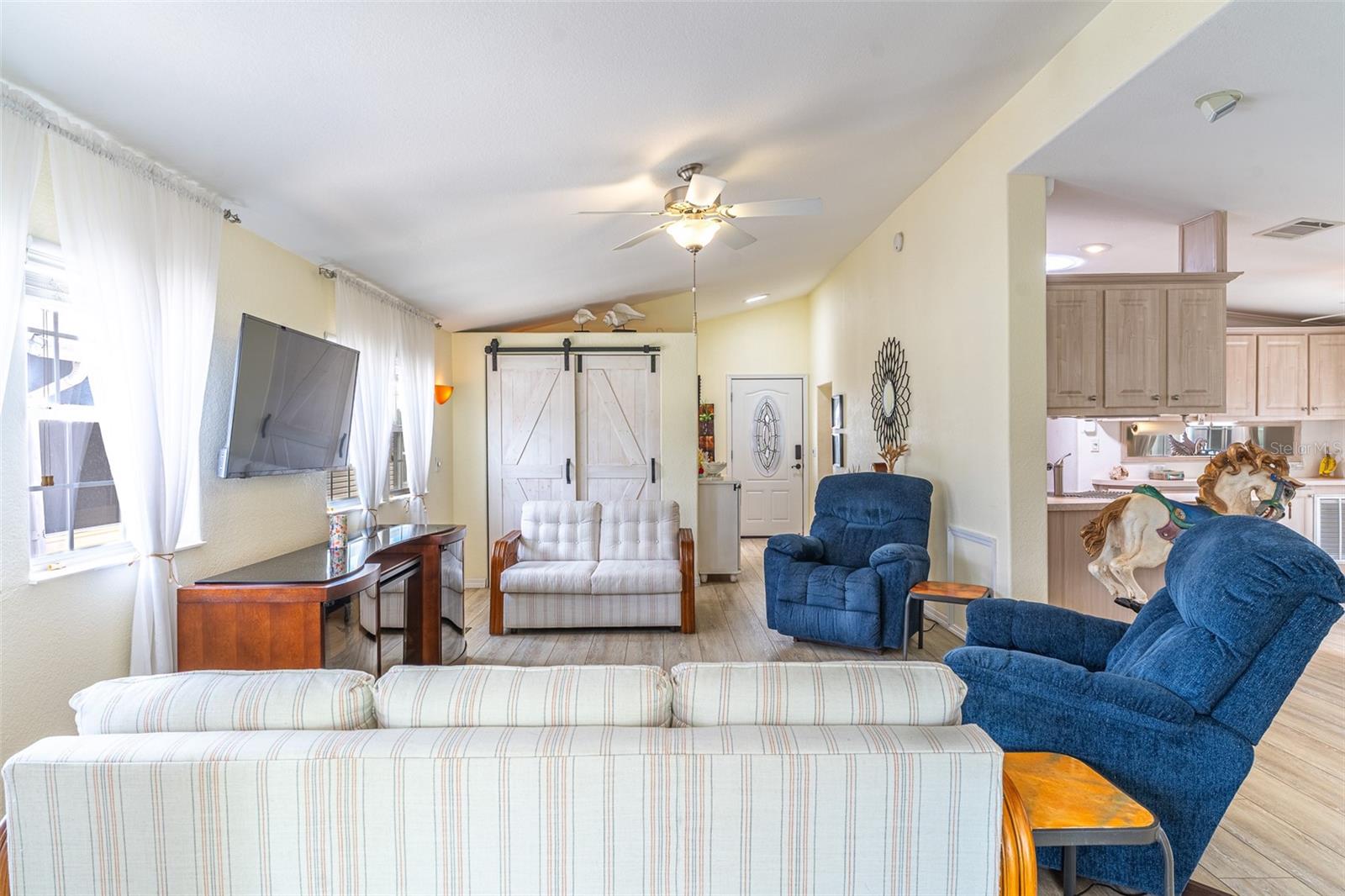 511 PAR PINES BLVD, DAVENPORT, FL — photo 2
