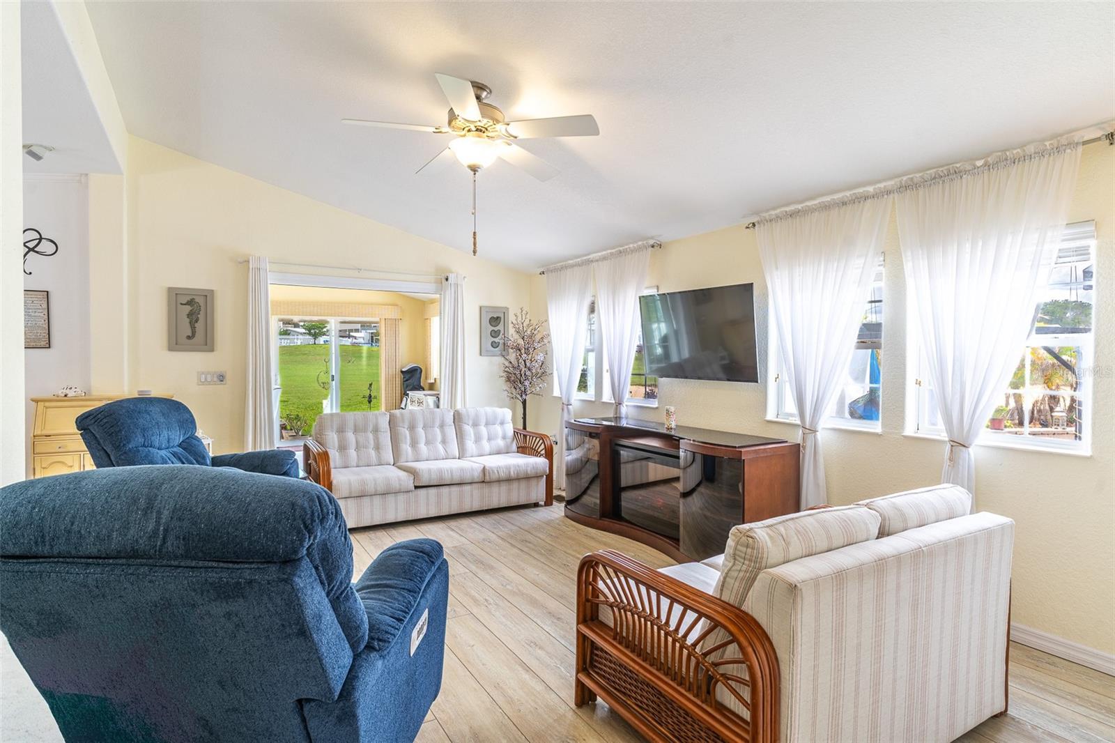511 PAR PINES BLVD, DAVENPORT, FL — photo 4