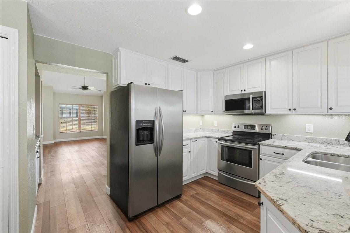 814 CARLTON CT, WINTER HAVEN, FL — photo 17