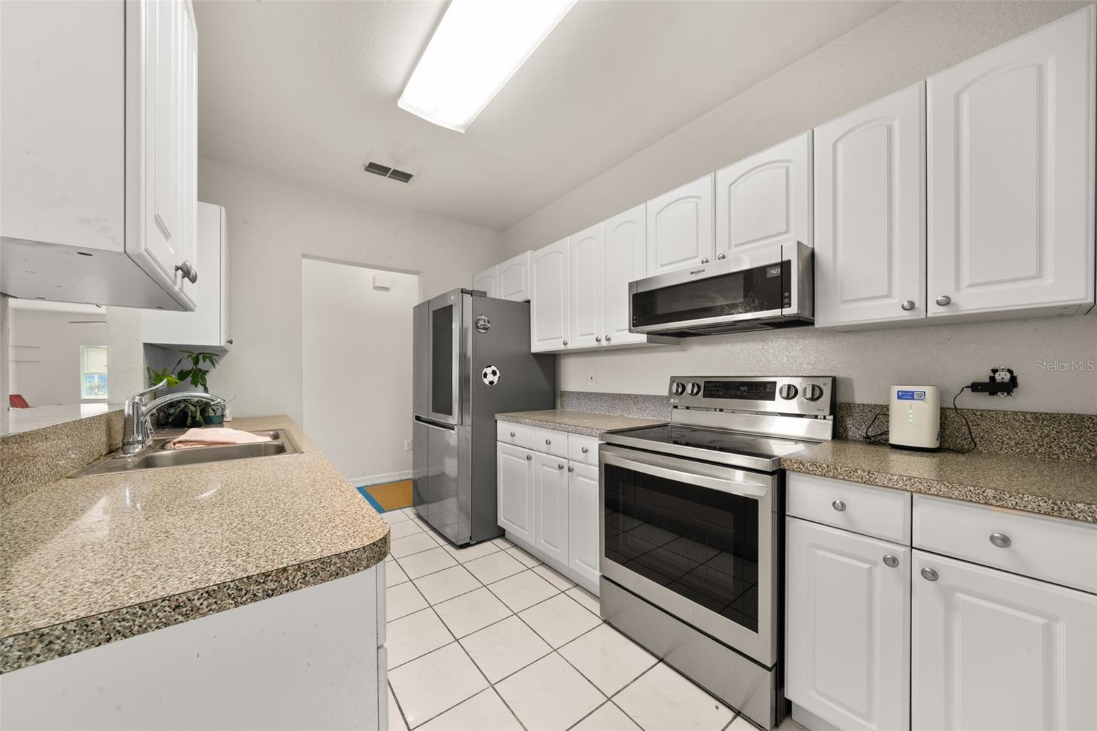 3077 W SCORALICK RD, AVON PARK, FL — photo 8