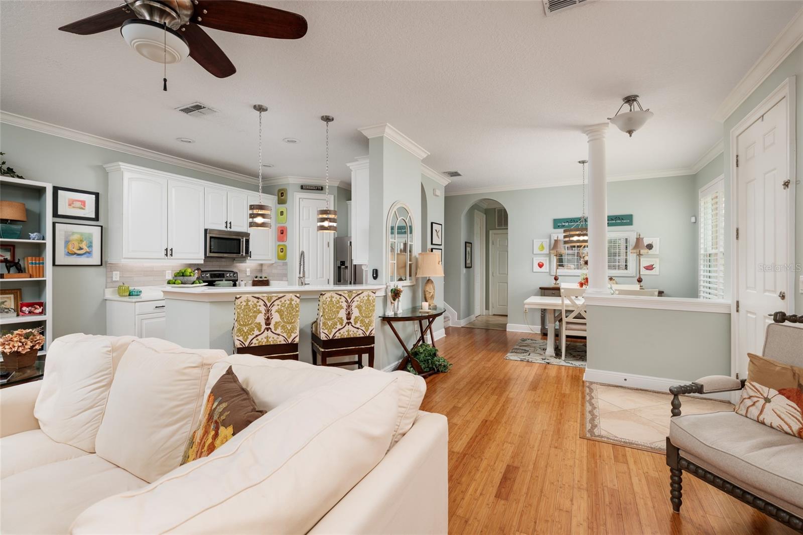 190 BANYAN BAY DR, ST PETERSBURG, FL — photo 11