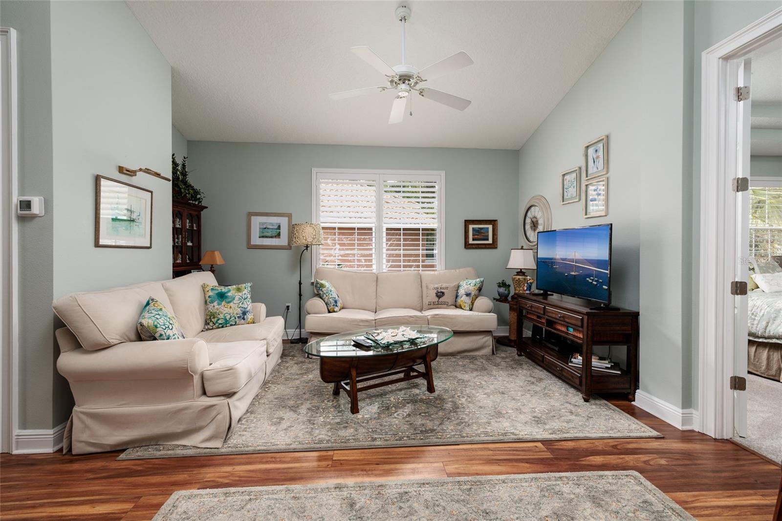 190 BANYAN BAY DR, ST PETERSBURG, FL — photo 18