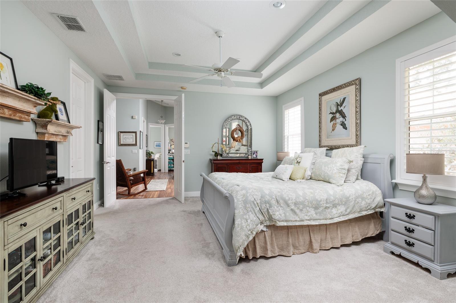 190 BANYAN BAY DR, ST PETERSBURG, FL — photo 23