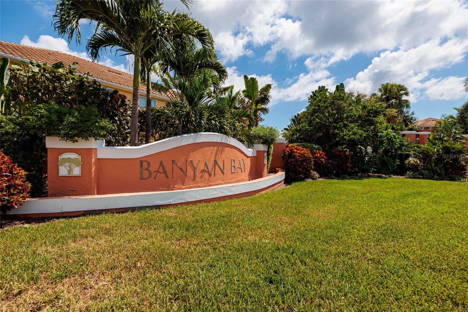190 BANYAN BAY DR, ST PETERSBURG, FL — photo 50