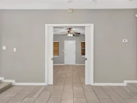 610 W MAUD ST — photo 29
