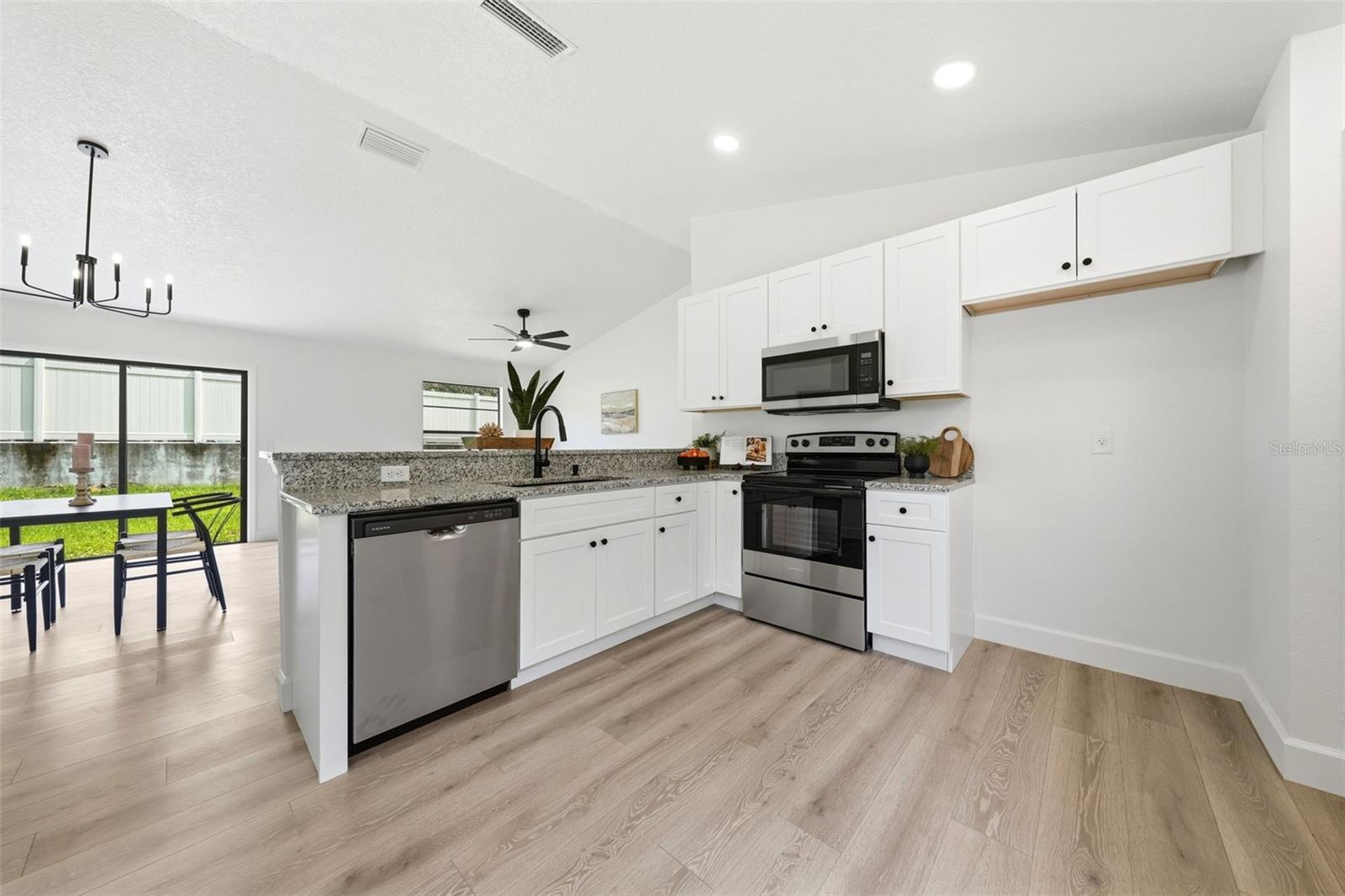 350 LAKE CRESCENT DR, DEBARY, FL — photo 5