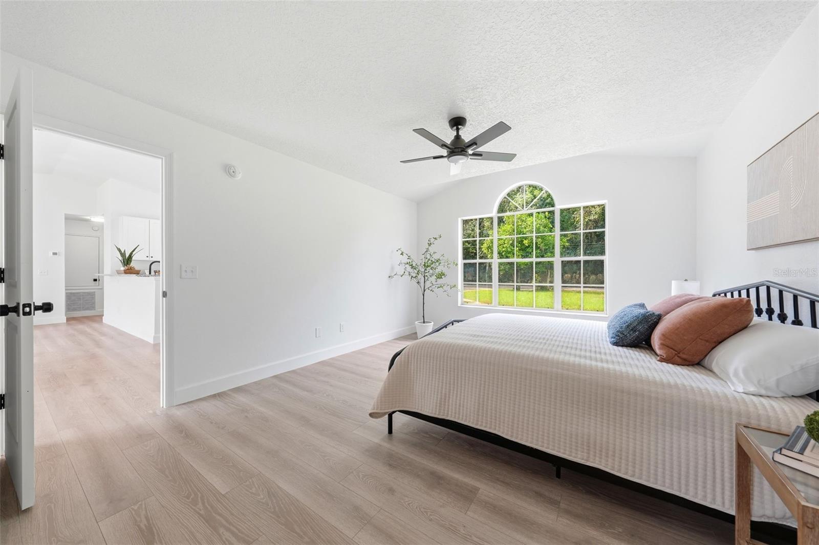 350 LAKE CRESCENT DR, DEBARY, FL — photo 9