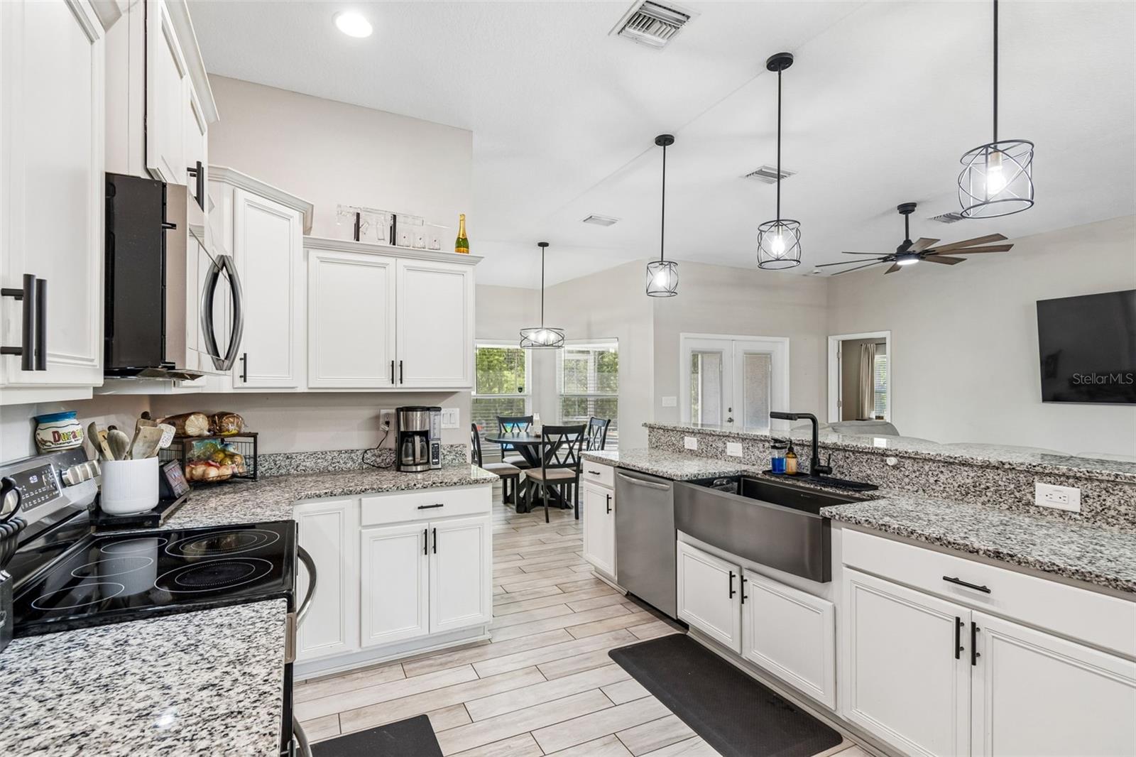 15476 MULHATTON RD, WEEKI WACHEE, FL — photo 8