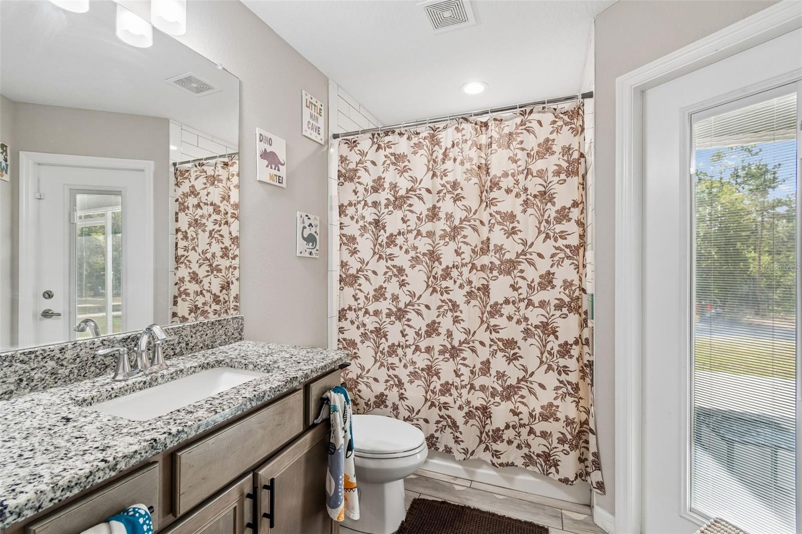 15476 MULHATTON RD, WEEKI WACHEE, FL — photo 17