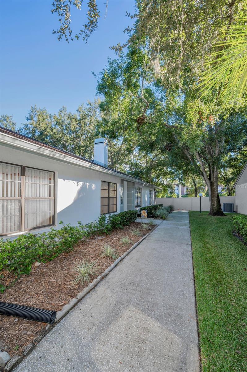 3500 MAGNOLIA RIDGE CIR #405, PALM HARBOR, FL — photo 3