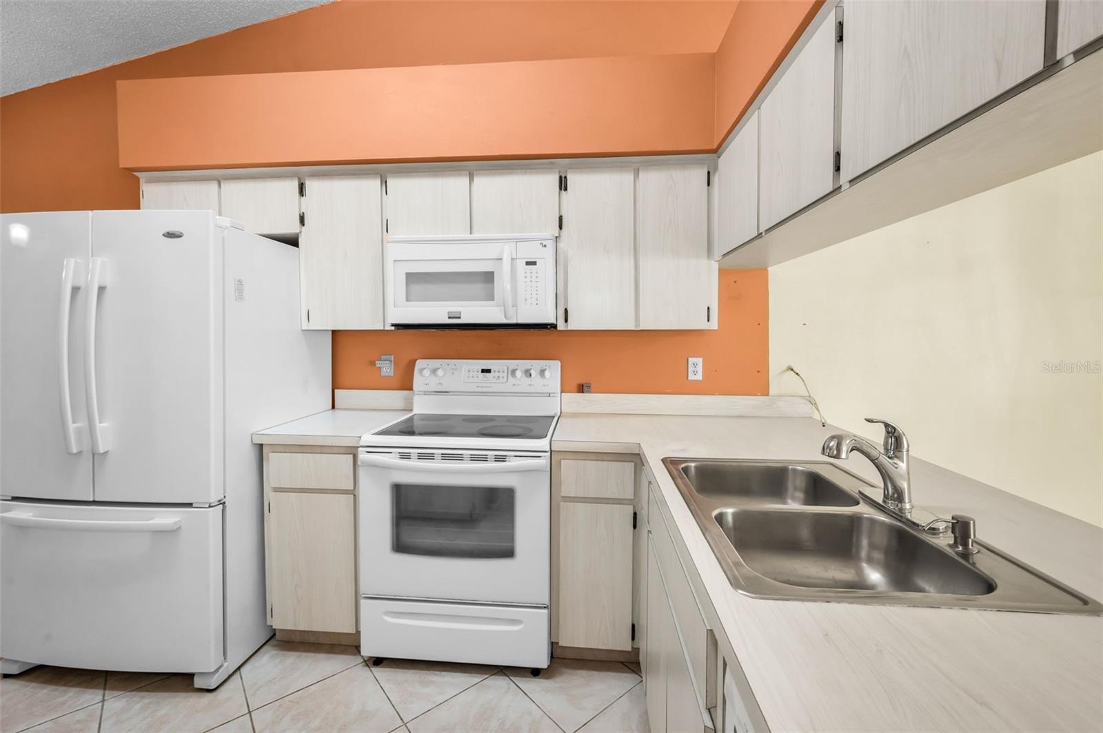 3500 MAGNOLIA RIDGE CIR #405, PALM HARBOR, FL — photo 13