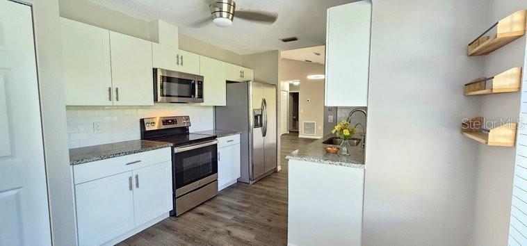 7855 W PRICE BLVD, NORTH PORT, FL — photo 6