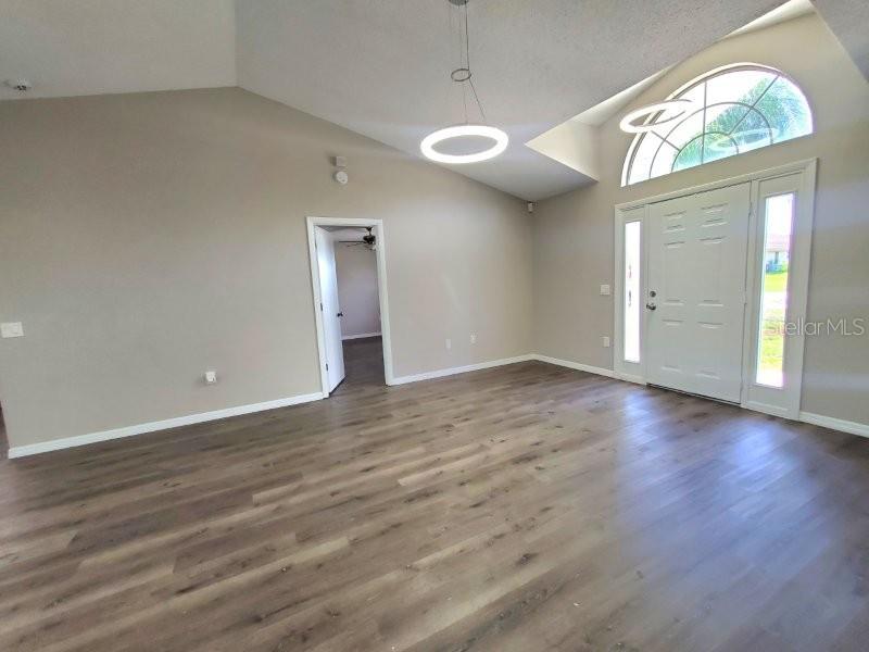 7855 W PRICE BLVD, NORTH PORT, FL — photo 8