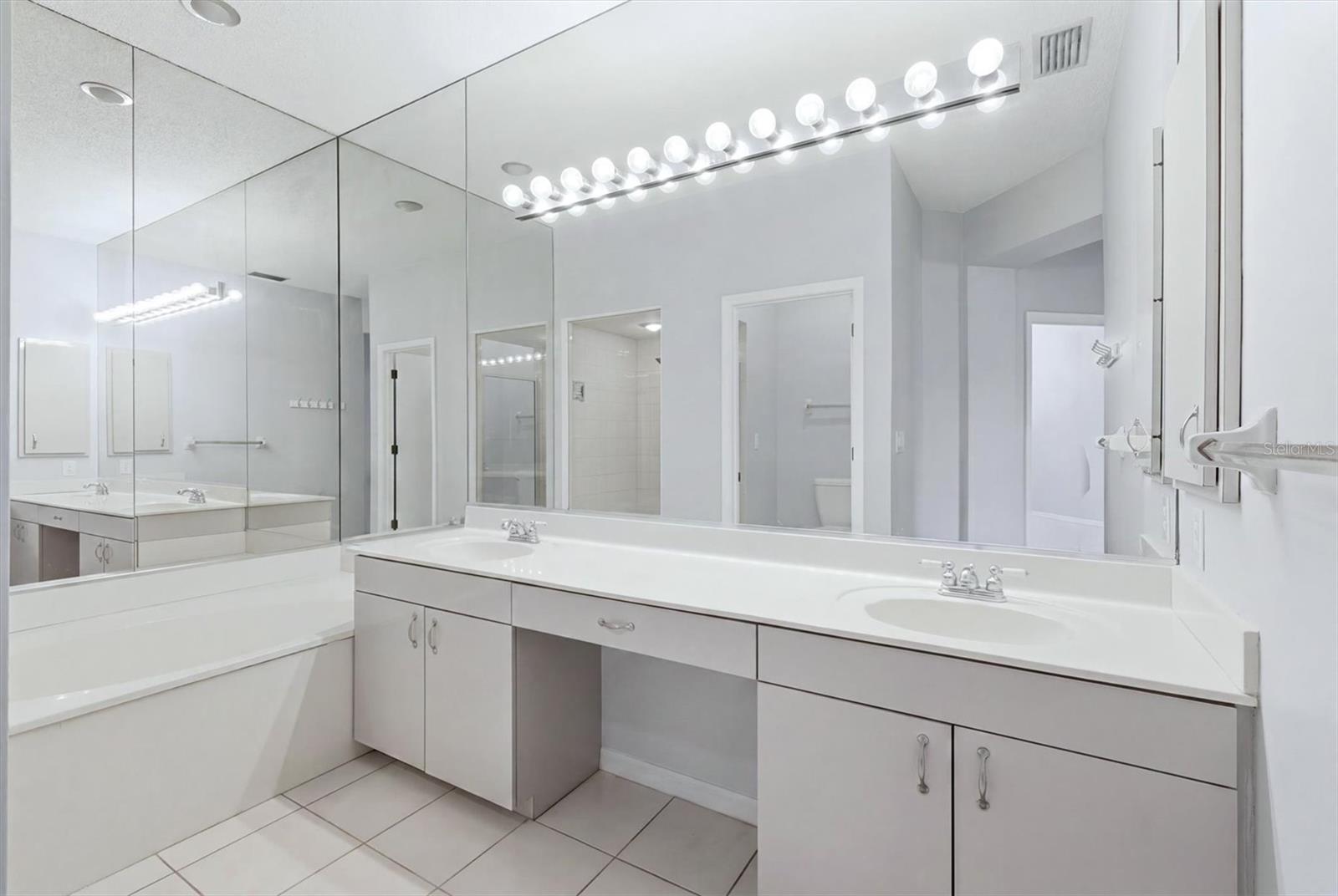 4636 DEER TRAIL BLVD, SARASOTA, FL — photo 18