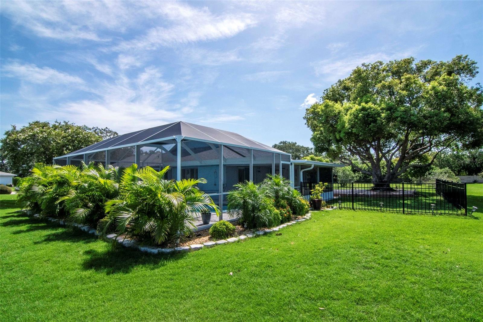 303 BARSTOW CT, SUN CITY CENTER, FL — photo 41