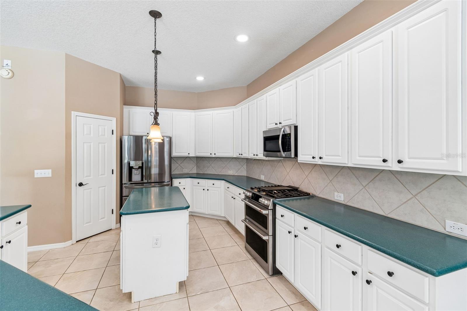 12307 BRETON OAK LN, RIVERVIEW, FL — photo 7