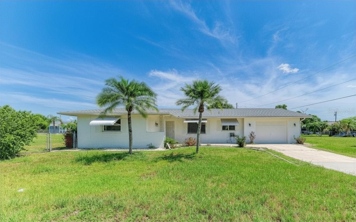 20430 EDGEWATER DR, PORT CHARLOTTE, FL — photo 2