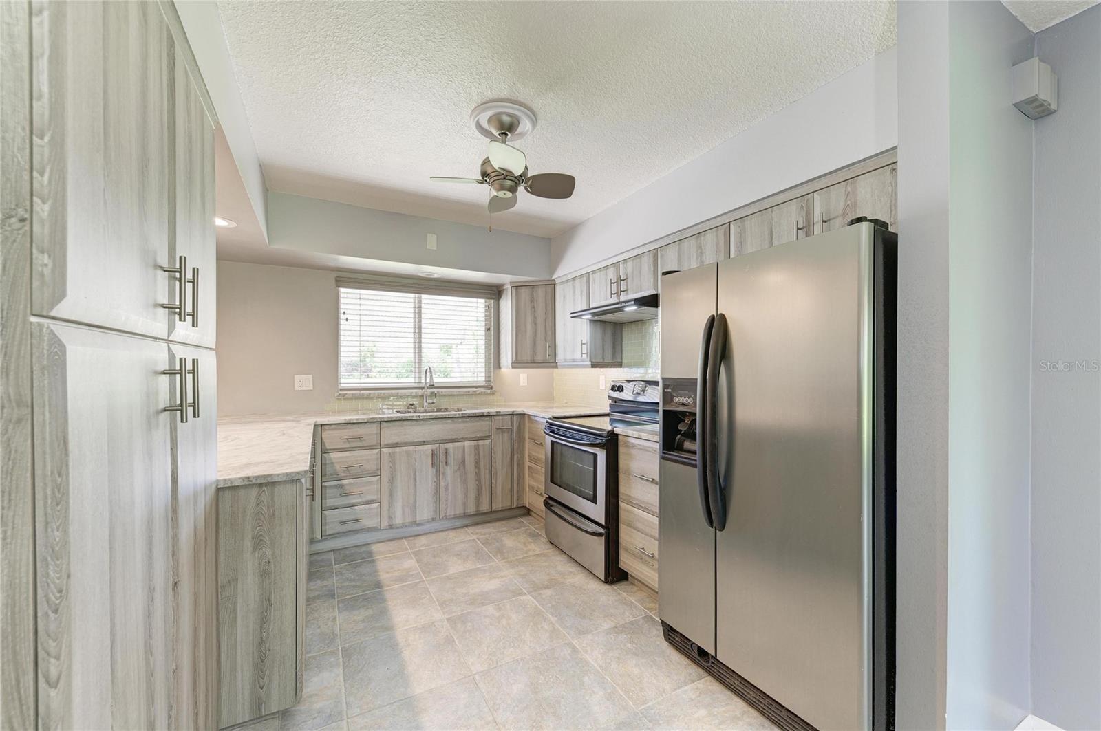 20430 EDGEWATER DR, PORT CHARLOTTE, FL — photo 10