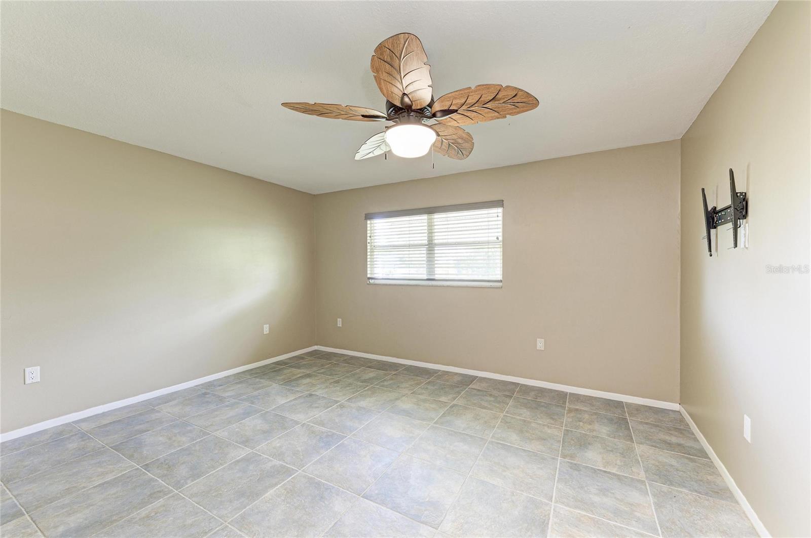 20430 EDGEWATER DR, PORT CHARLOTTE, FL — photo 22