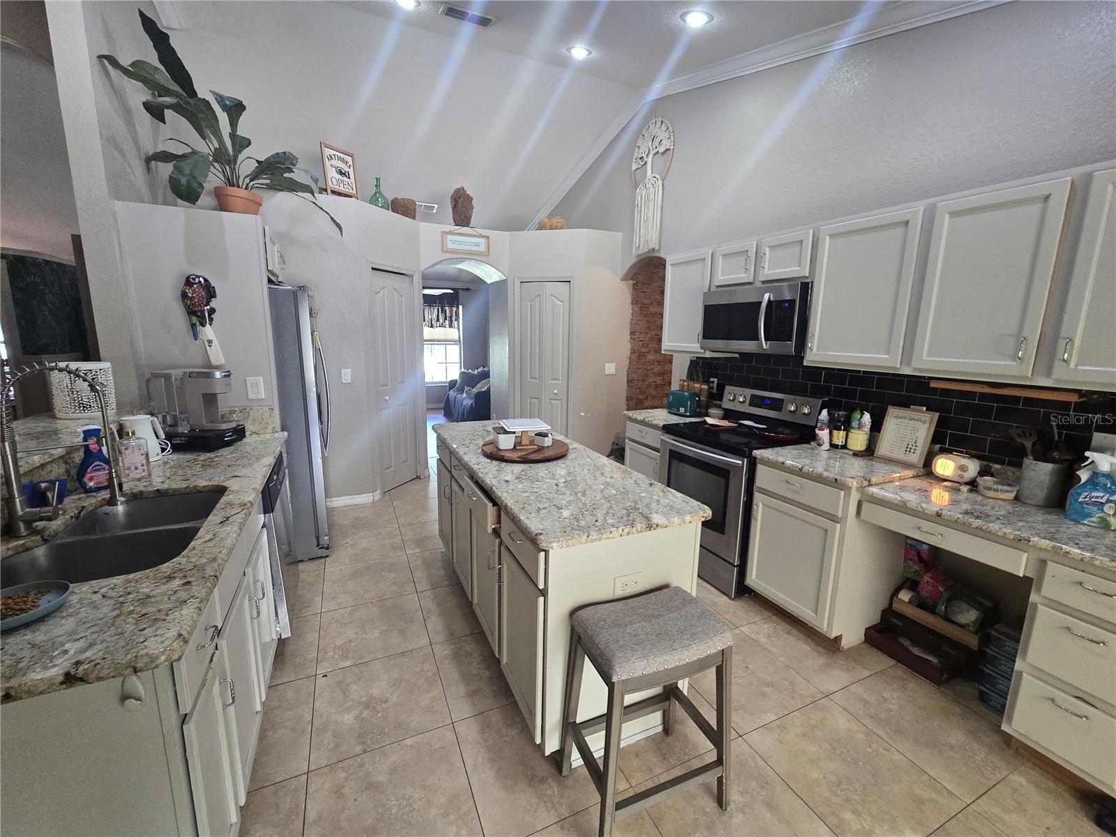 15444 MOUNT SPARROW RD, WEEKI WACHEE, FL — photo 8