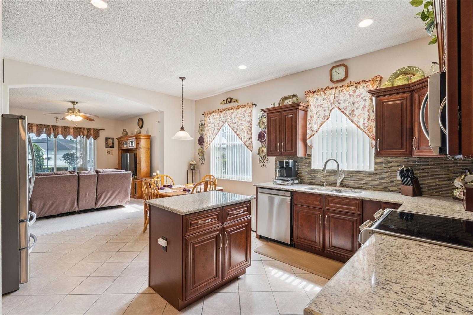 9955 MEDALLION BLUFF LN, ORLANDO, FL — photo 15