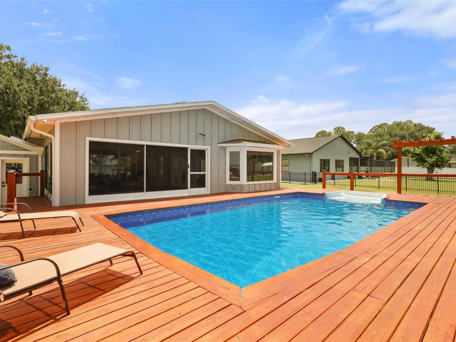 32749 LAKE EUSTIS DR, TAVARES, FL — photo 41