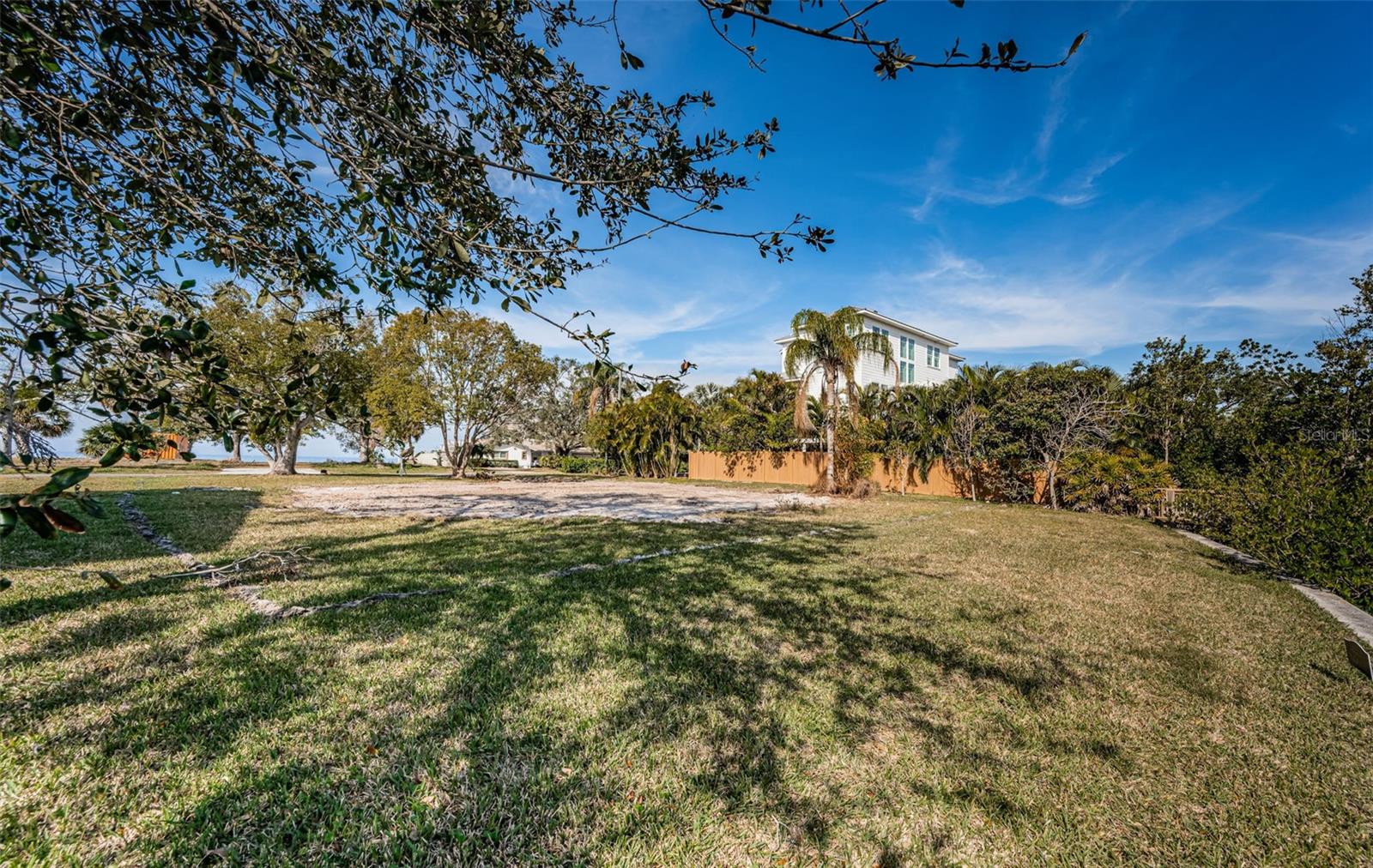 624 MAYO ST, CRYSTAL BEACH, FL — photo 23