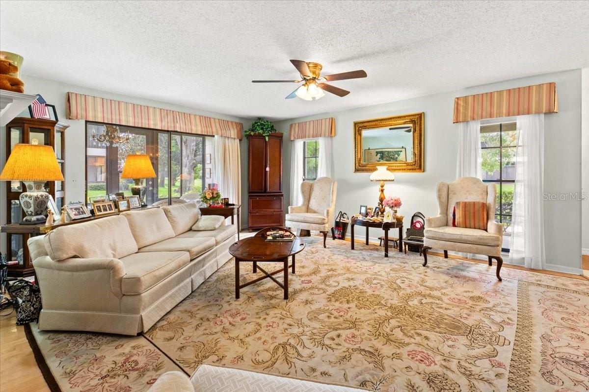 13014 VILLAGE CHASE CIR, TAMPA, FL — photo 6