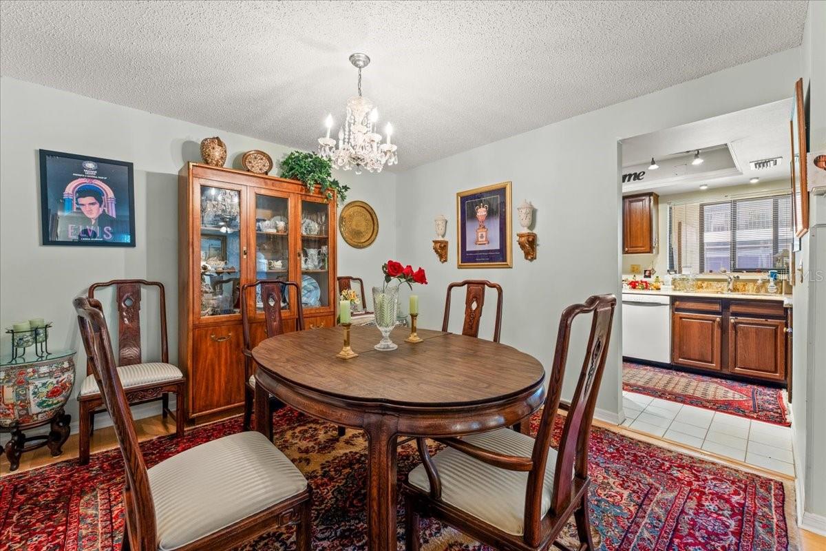 13014 VILLAGE CHASE CIR, TAMPA, FL — photo 7