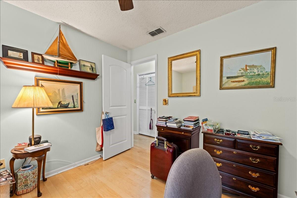 13014 VILLAGE CHASE CIR, TAMPA, FL — photo 17