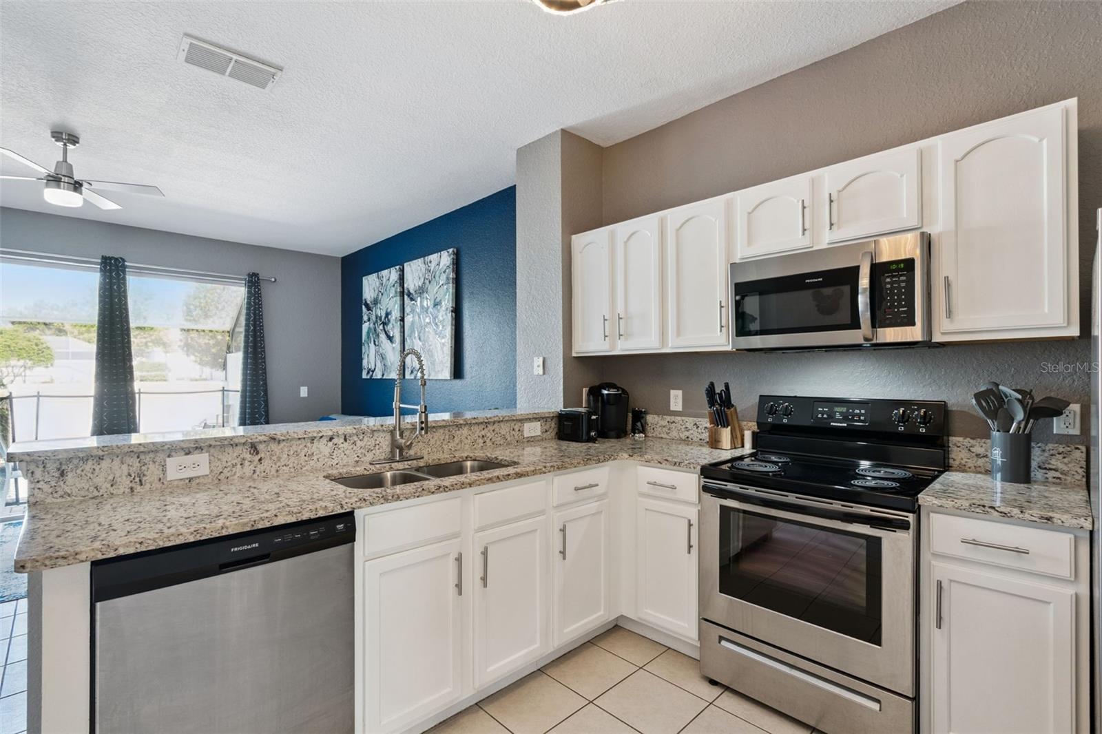 2530 MANESHAW LN, KISSIMMEE, FL — photo 9