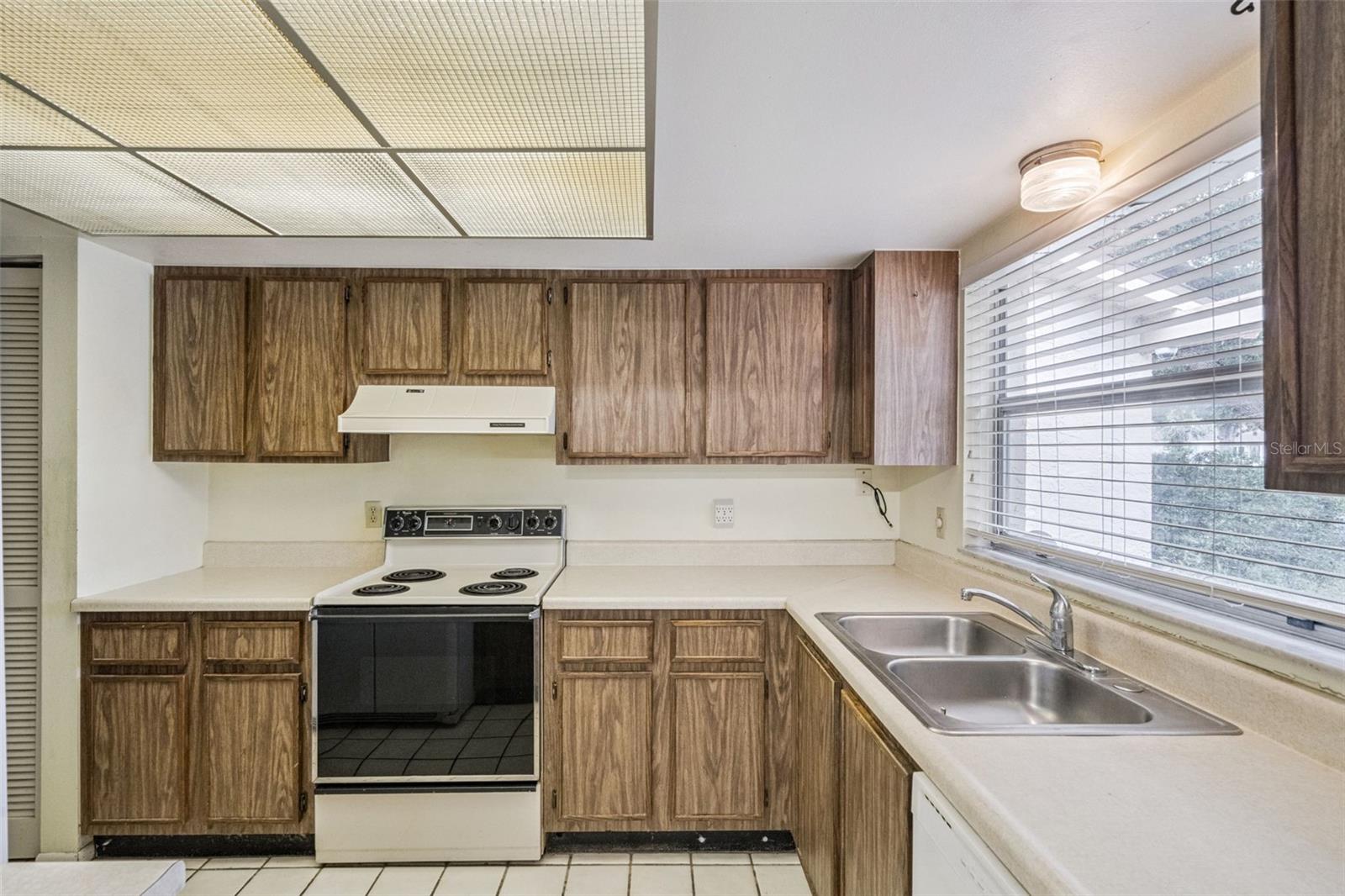 452 BOXWOOD CT, KISSIMMEE, FL — photo 4