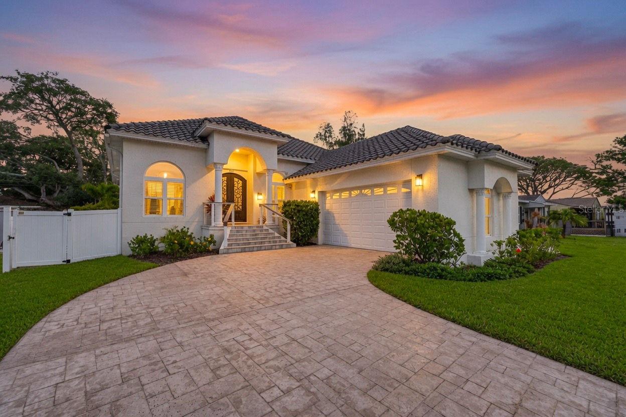 815 59TH AVE NE, ST PETERSBURG, FL