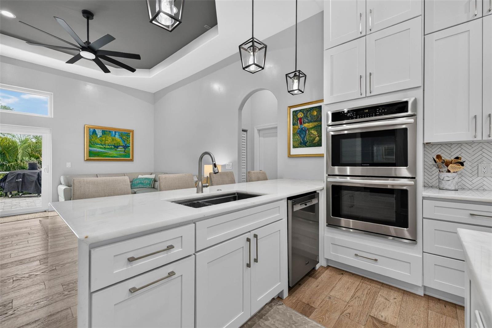 815 59TH AVE NE, ST PETERSBURG, FL — photo 14