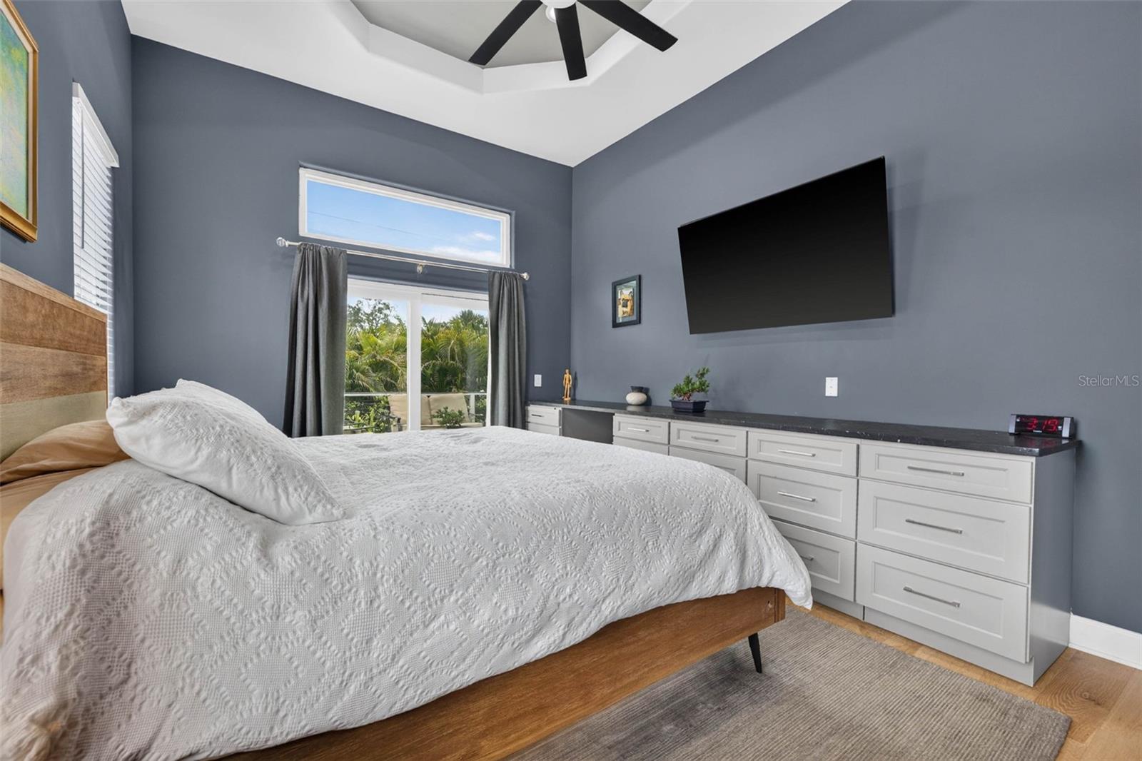 815 59TH AVE NE, ST PETERSBURG, FL — photo 20