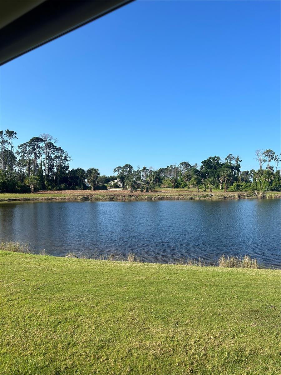 37 TEE VIEW RD, ROTONDA WEST, FL