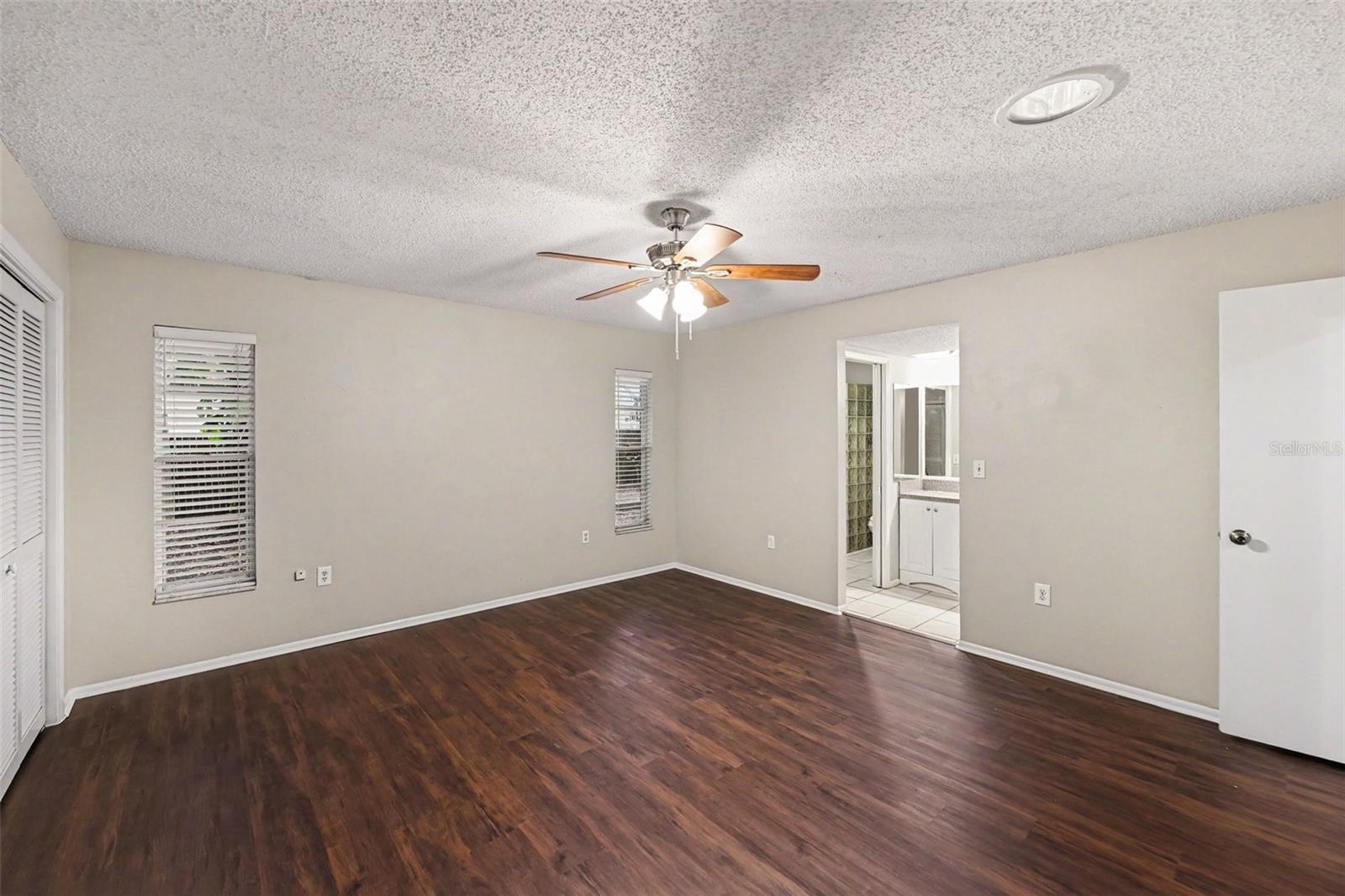 2431 GROVE RIDGE DR, PALM HARBOR, FL — photo 18